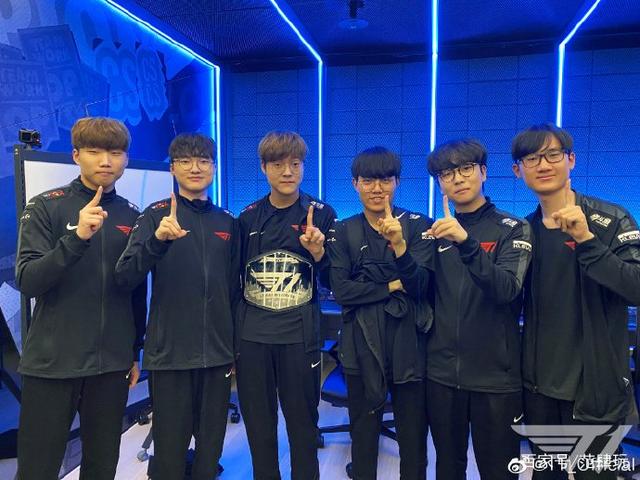 饮食规律受 饮食规律受